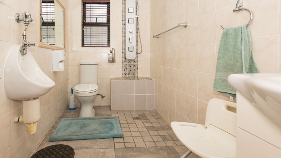3 Bedroom Property for Sale in Panorama Western Cape